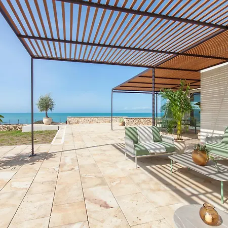 Ultima Portopalo Di Capo Passero
